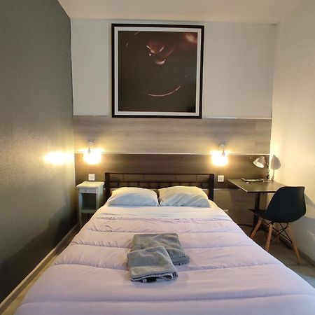 Hotel Le Bon Moine Reims Buitenkant foto