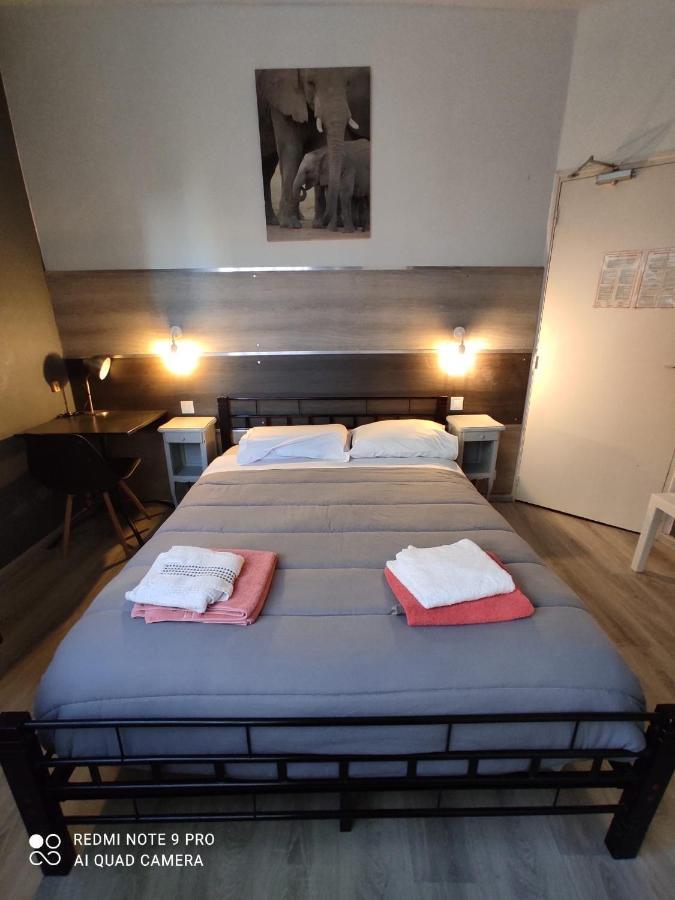 Hotel Le Bon Moine Reims Buitenkant foto