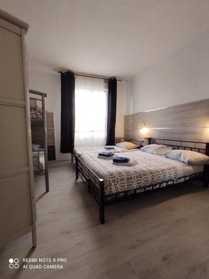 Hotel Le Bon Moine Reims Buitenkant foto