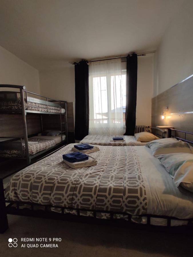 Hotel Le Bon Moine Reims Buitenkant foto